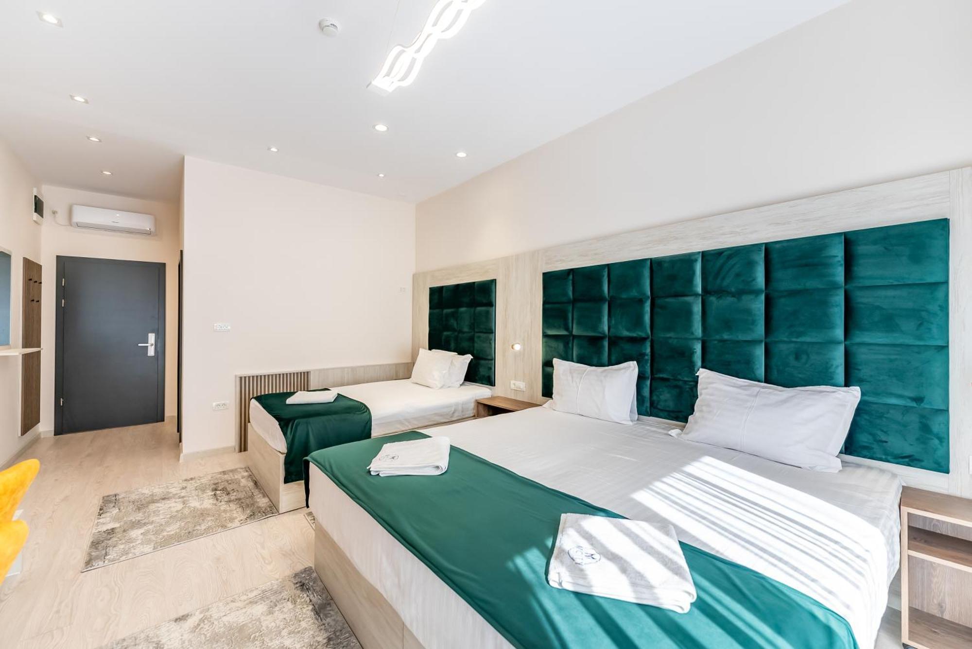 M City Aparthotel Arad Værelse billede